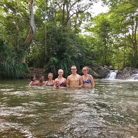Dinesh Safari Homestay Удавалаве Екстер'єр фото