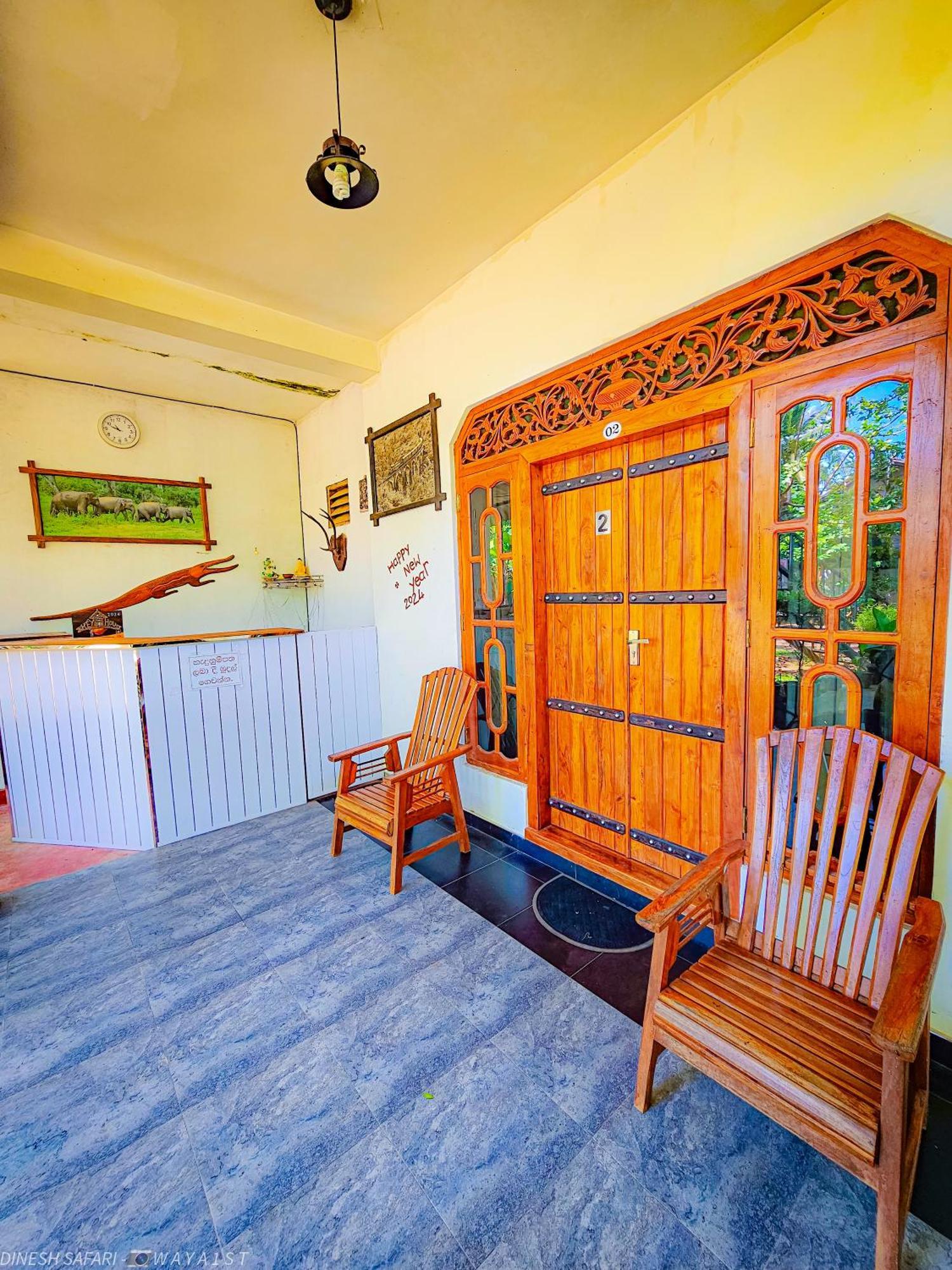 Dinesh Safari Homestay Удавалаве Екстер'єр фото