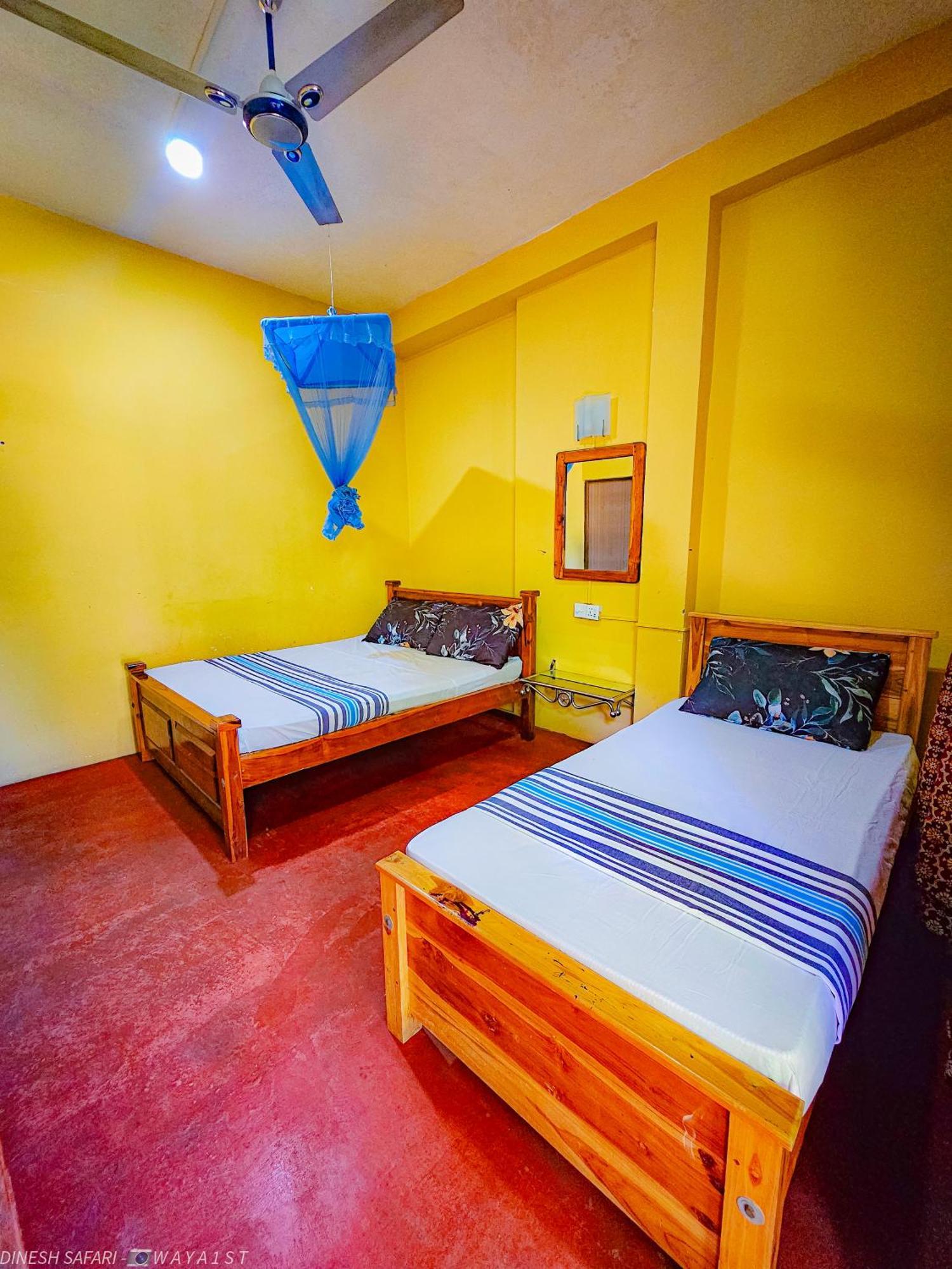 Dinesh Safari Homestay Удавалаве Екстер'єр фото