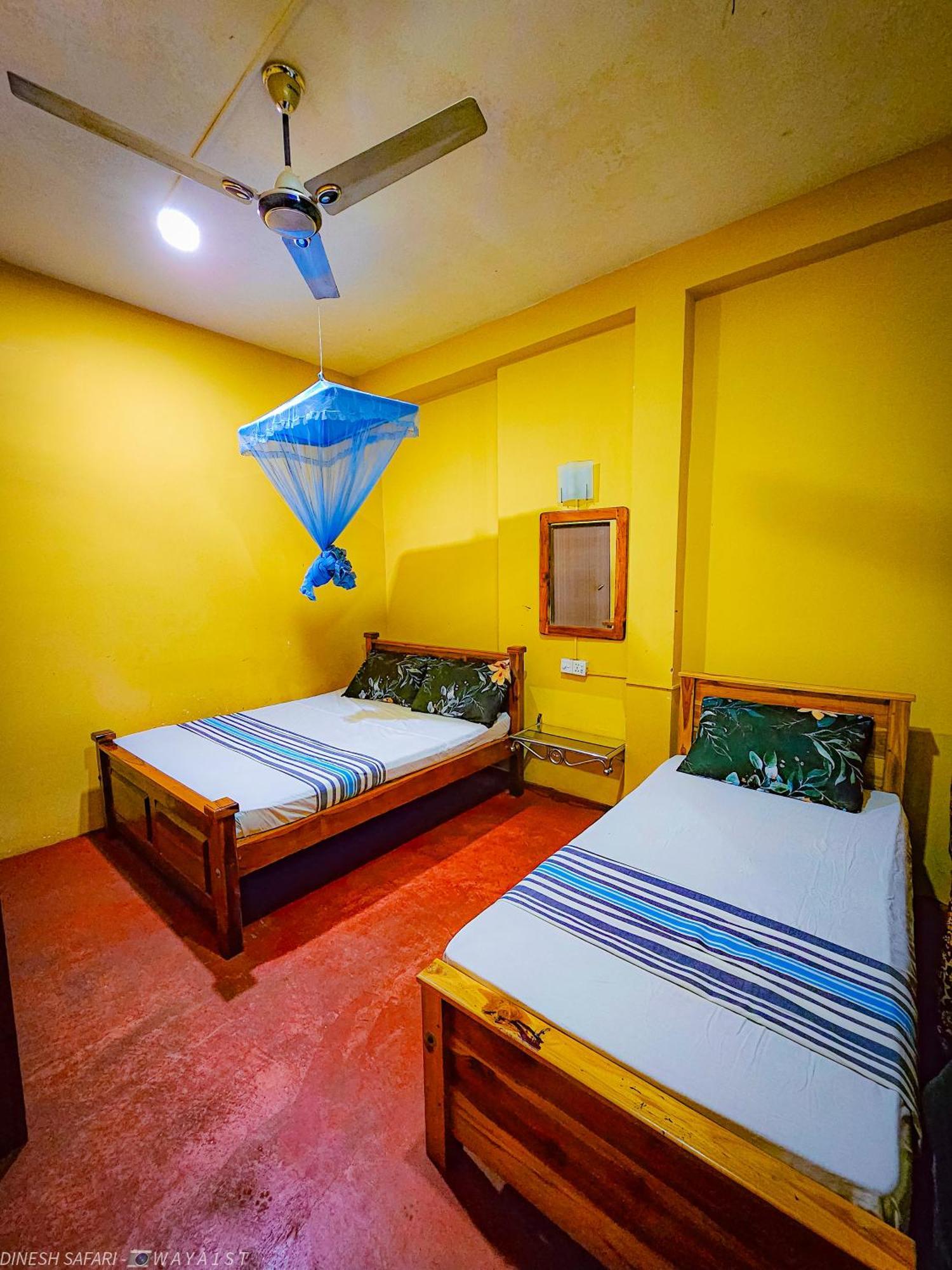 Dinesh Safari Homestay Удавалаве Екстер'єр фото