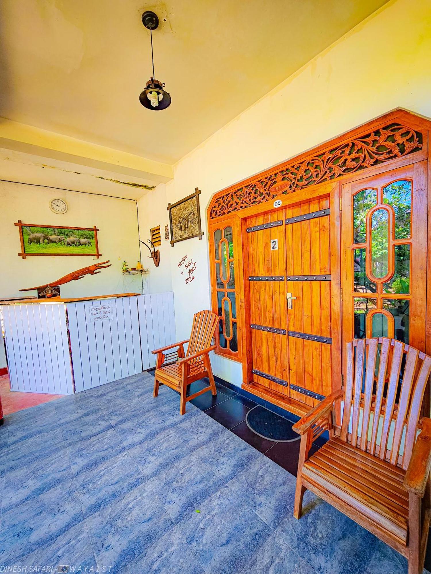 Dinesh Safari Homestay Удавалаве Екстер'єр фото
