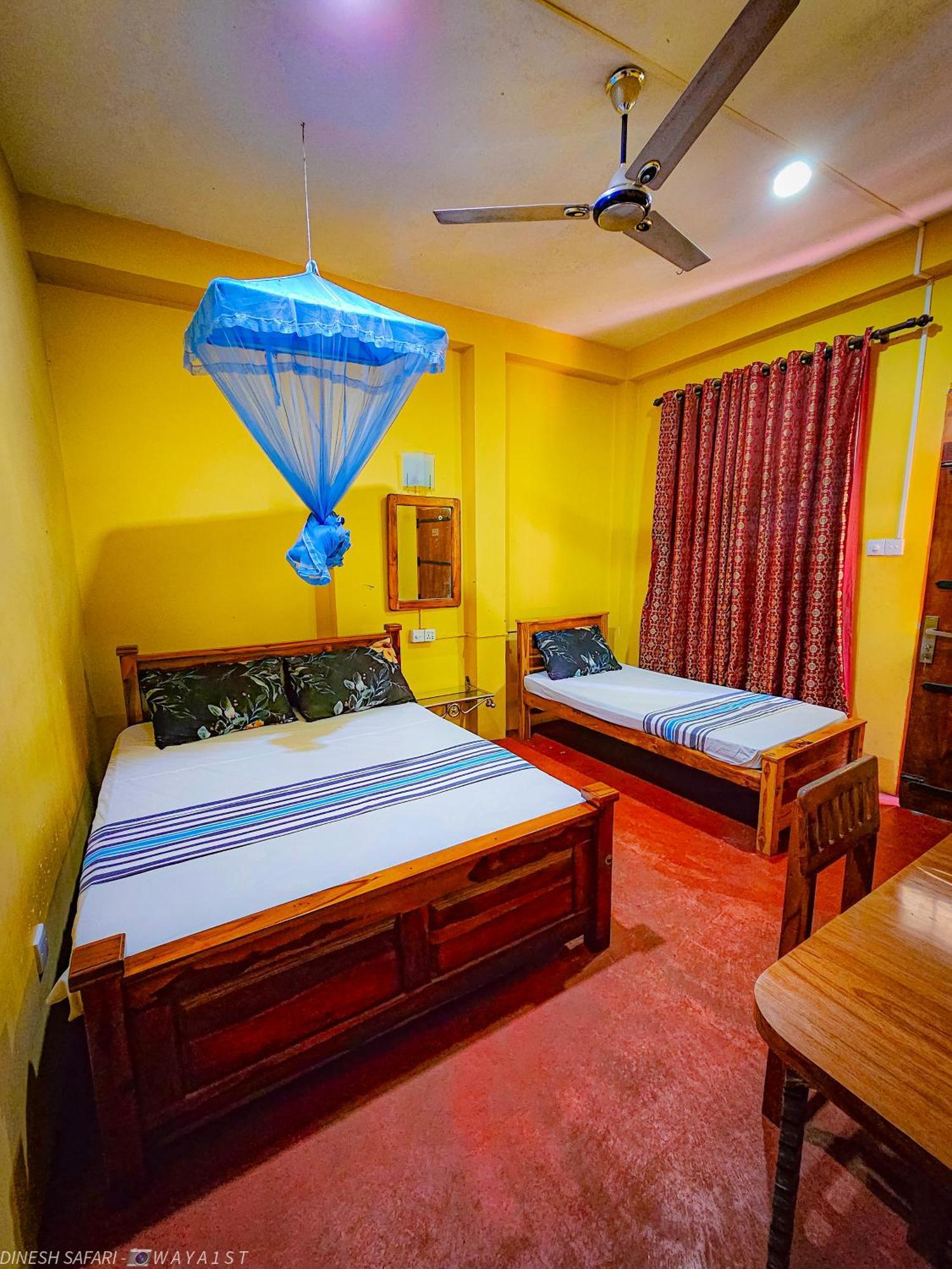 Dinesh Safari Homestay Удавалаве Екстер'єр фото