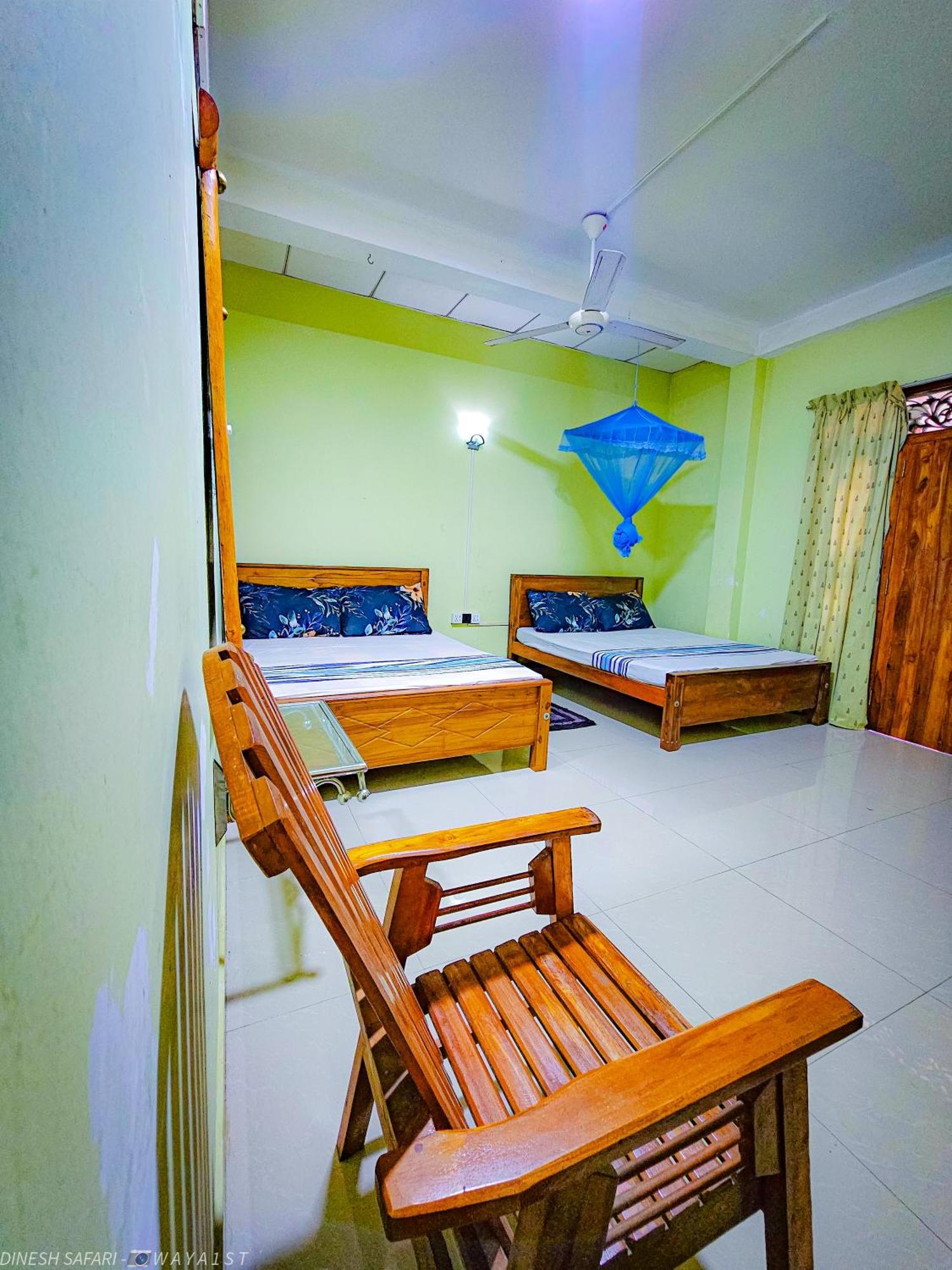 Dinesh Safari Homestay Удавалаве Екстер'єр фото
