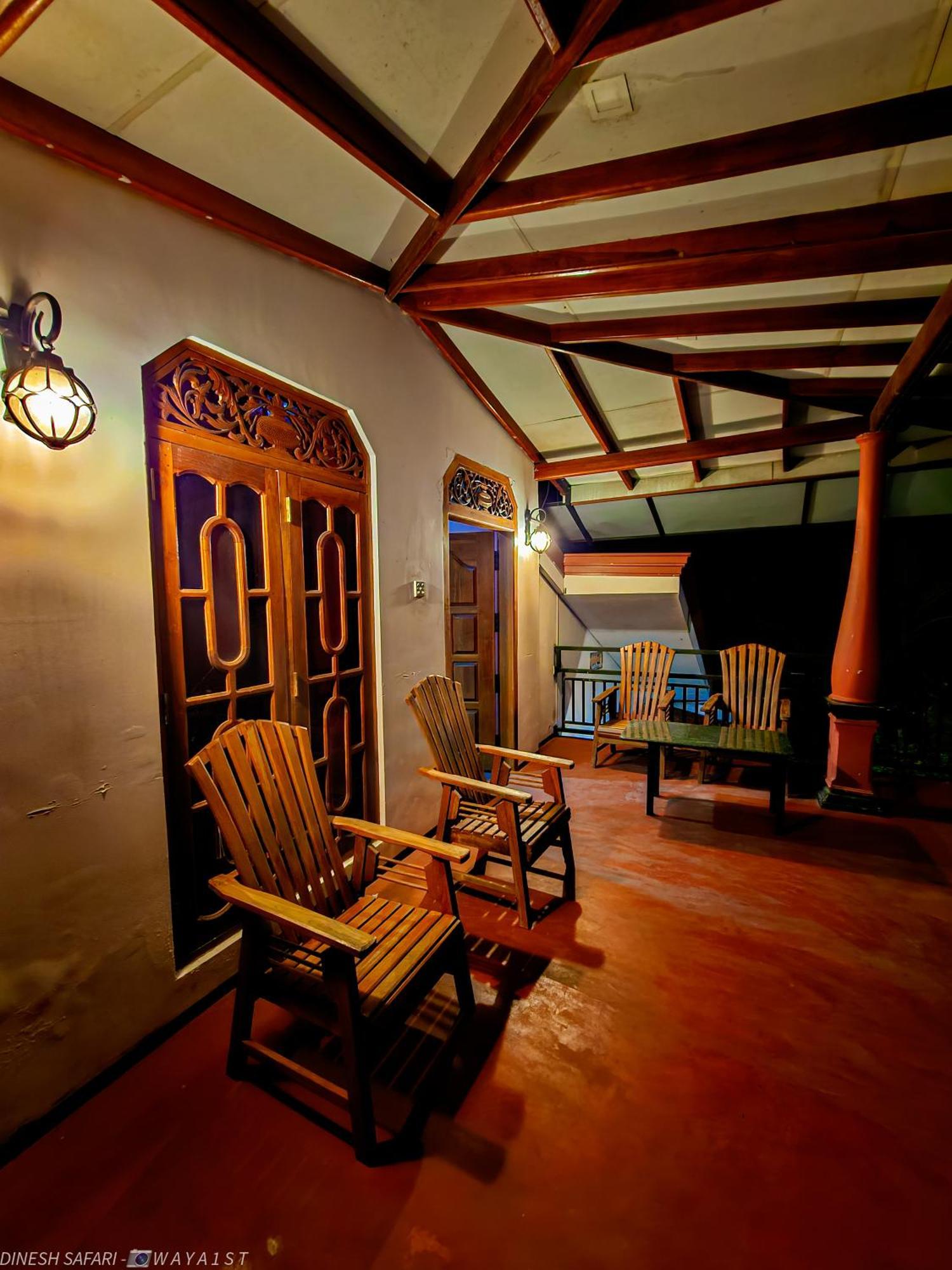 Dinesh Safari Homestay Удавалаве Екстер'єр фото